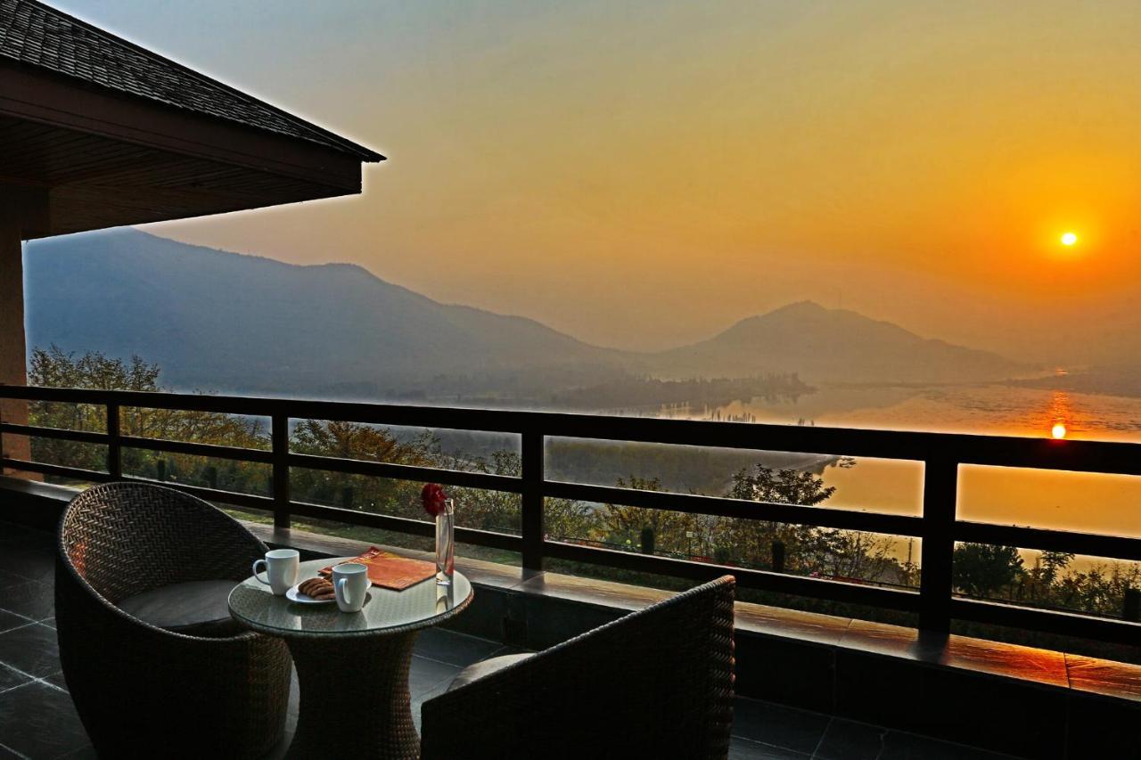 Vivanta Dal View Srīnagar Esterno foto