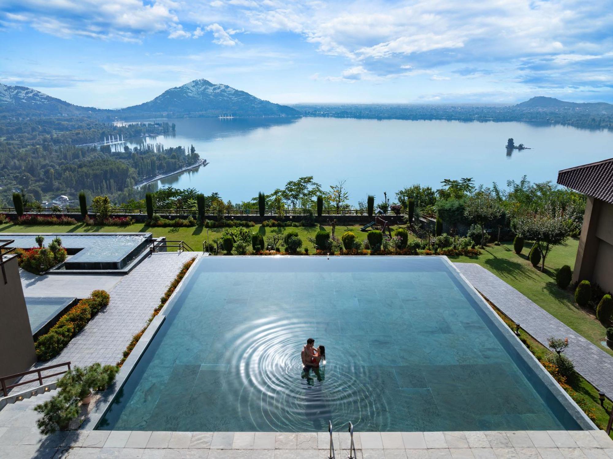 Vivanta Dal View Srīnagar Esterno foto