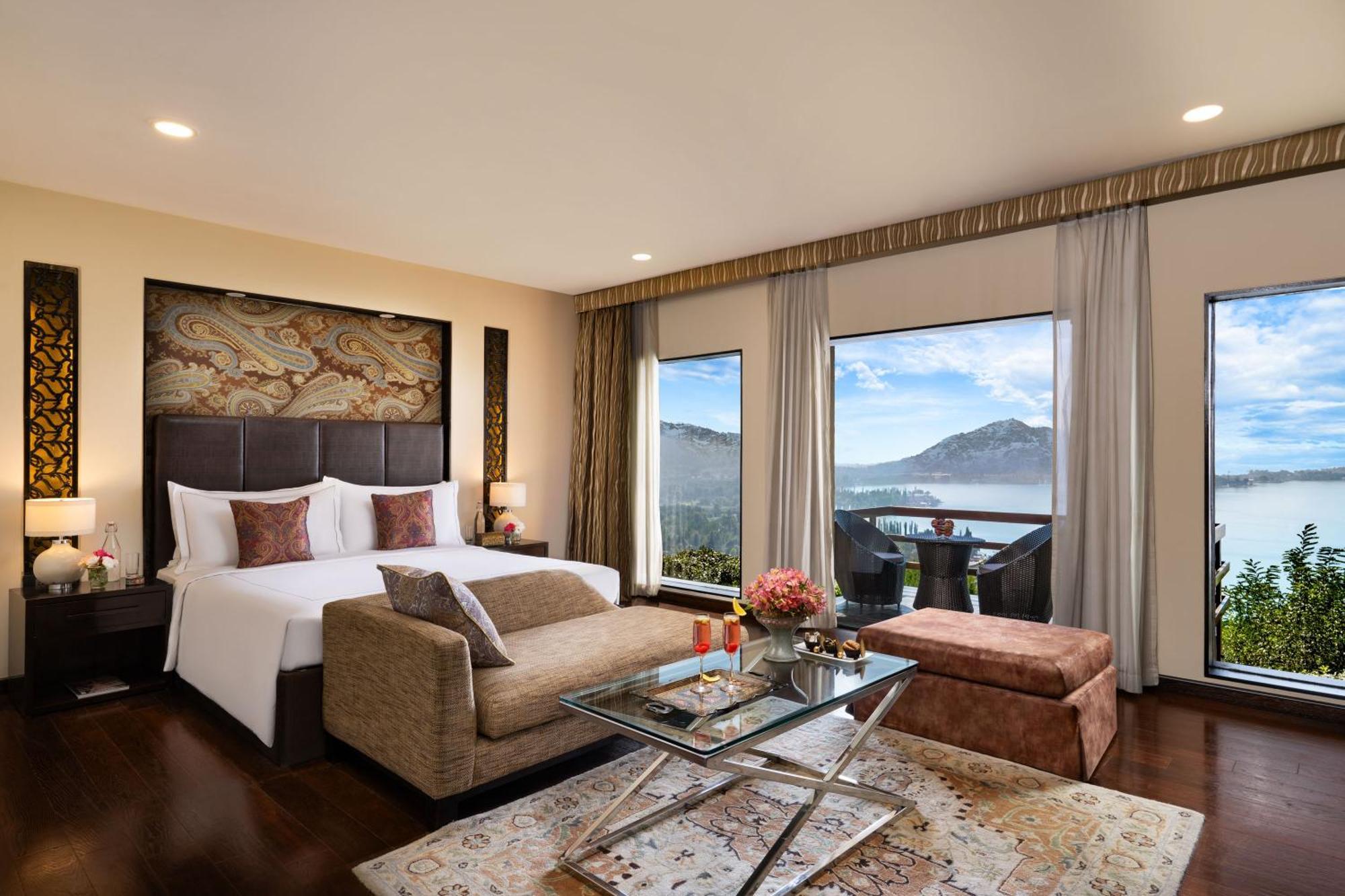 Vivanta Dal View Srīnagar Esterno foto